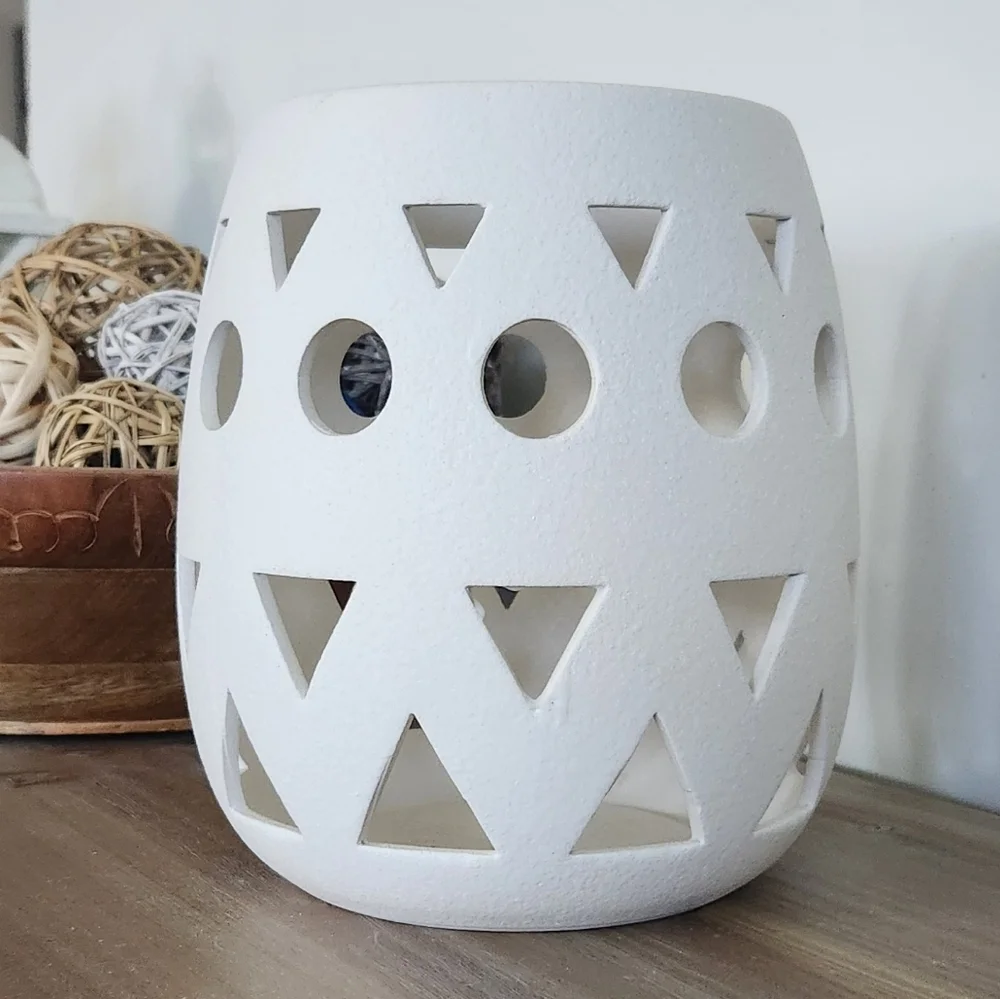 🏠 Hobby Lobby White Ceramic Geometric Vase – Mirage Collection Elegant Ambiance